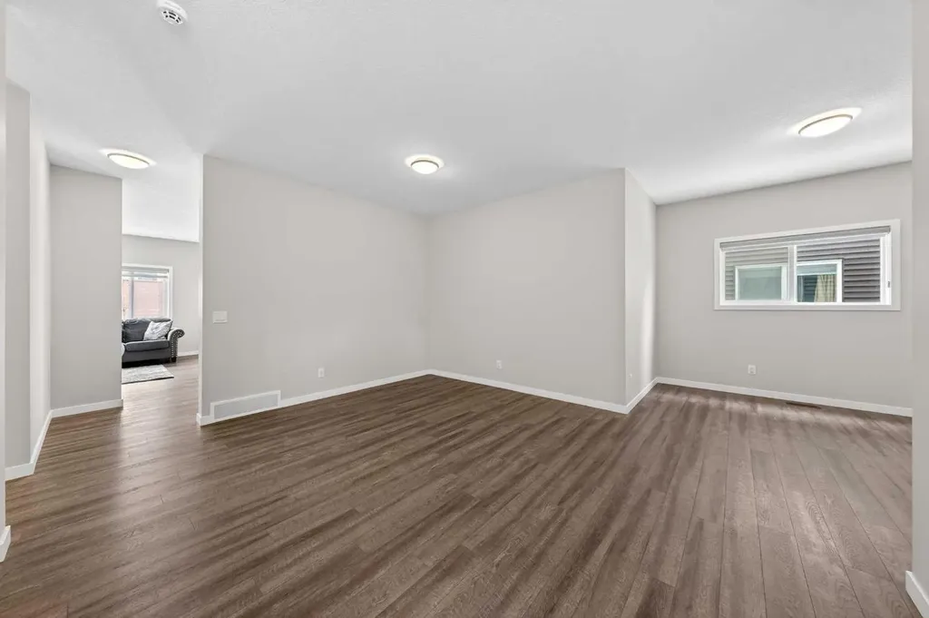 48 Carringvue Street NW Calgary AB T3P 1L7