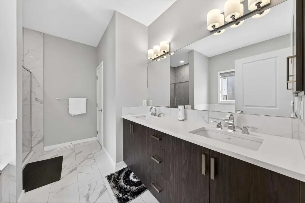 48 Carringvue Street NW Calgary AB T3P 1L7