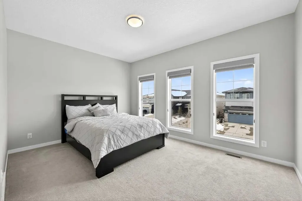 48 Carringvue Street NW Calgary AB T3P 1L7