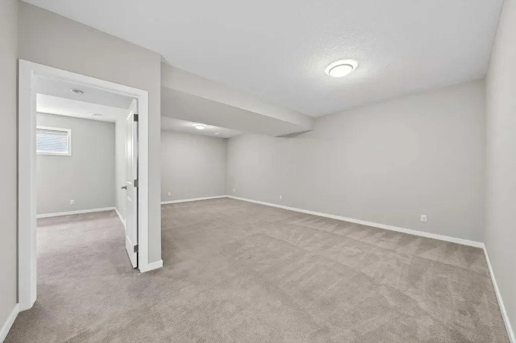 48 Carringvue Street NW Calgary AB T3P 1L7