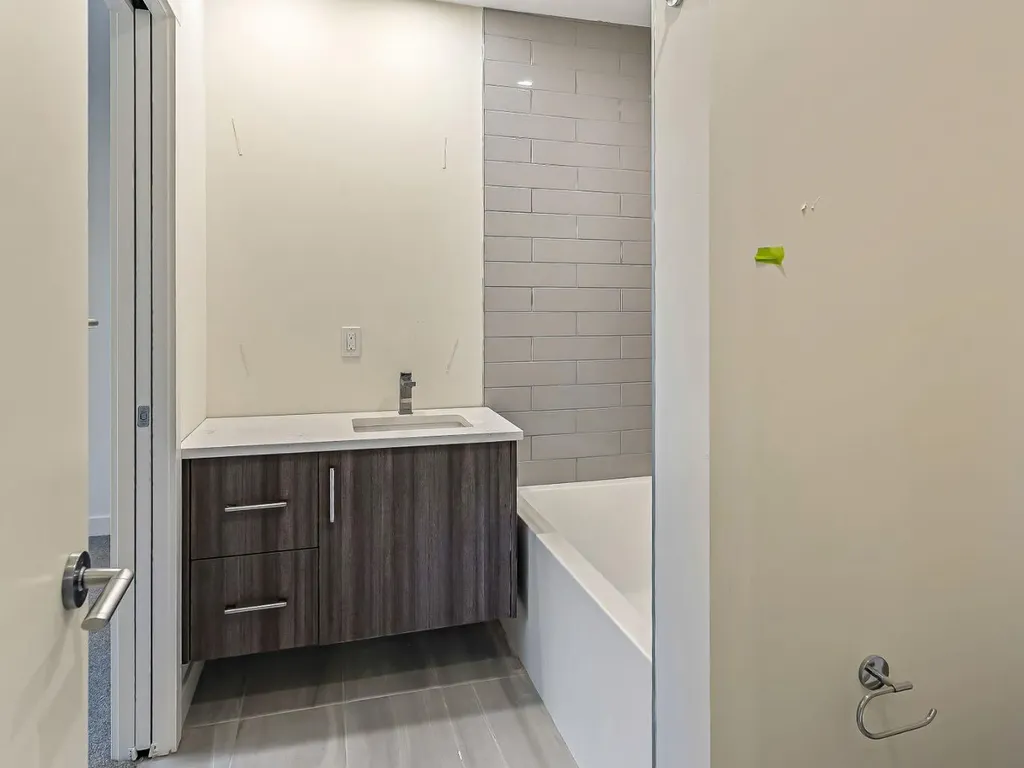 1510 30 Avenue SW Calgary AB T2T1P3