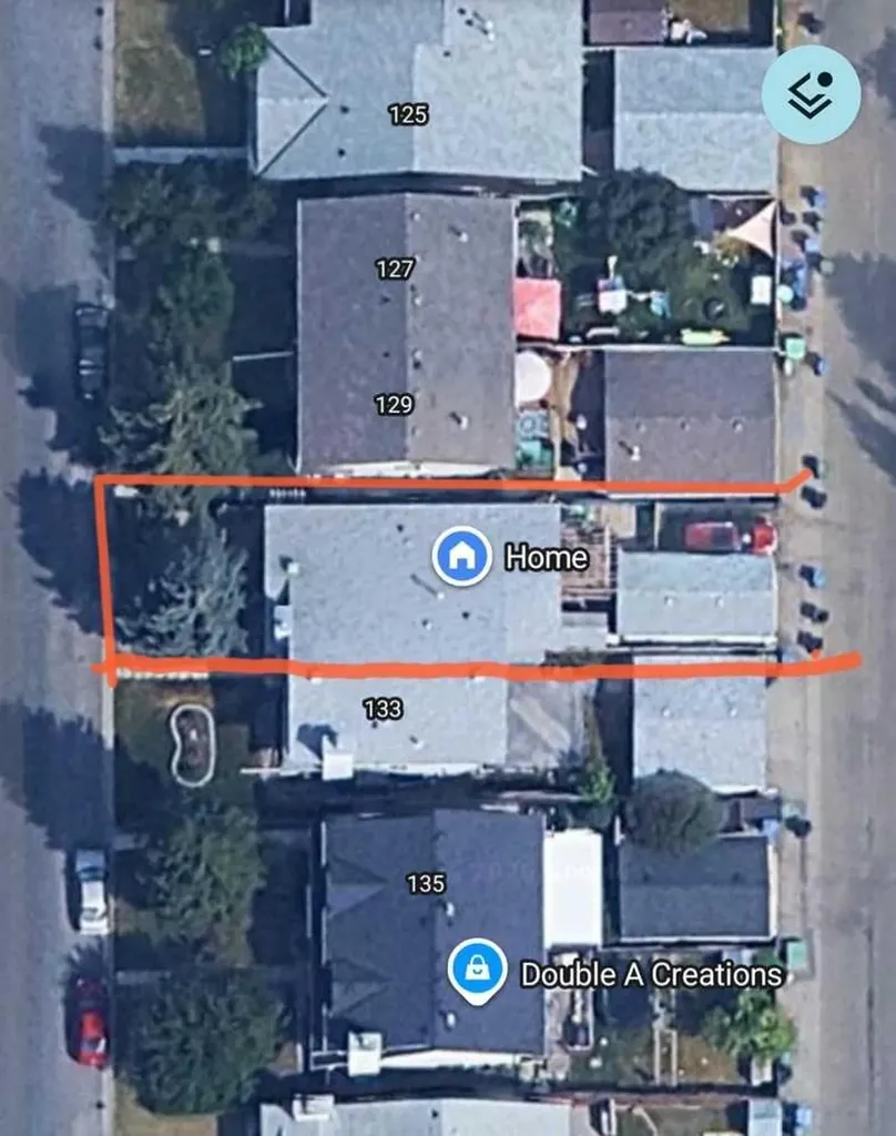 131 Woodglen Way SW Calgary AB T2W4C8