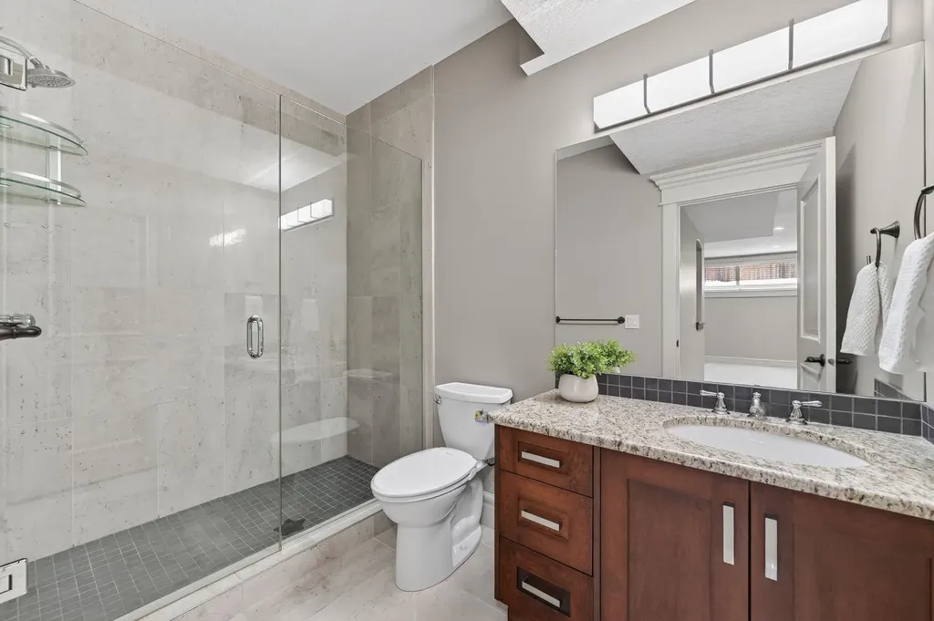 52 Wentworth Crescent SW Calgary AB T3H 0H1