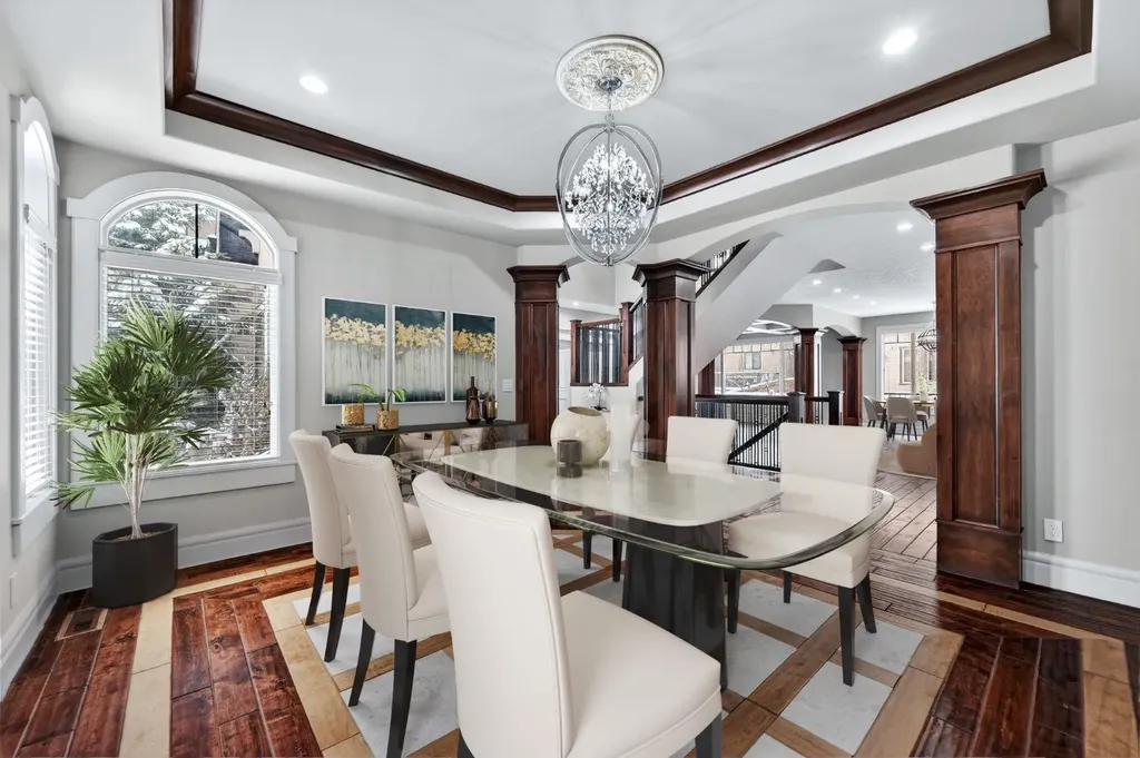 52 Wentworth Crescent SW Calgary AB T3H 0H1