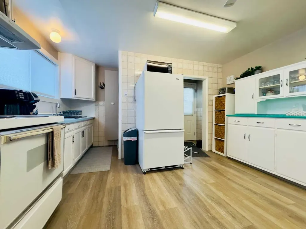 20970 7 Avenue Bellevue AB T0K0C0