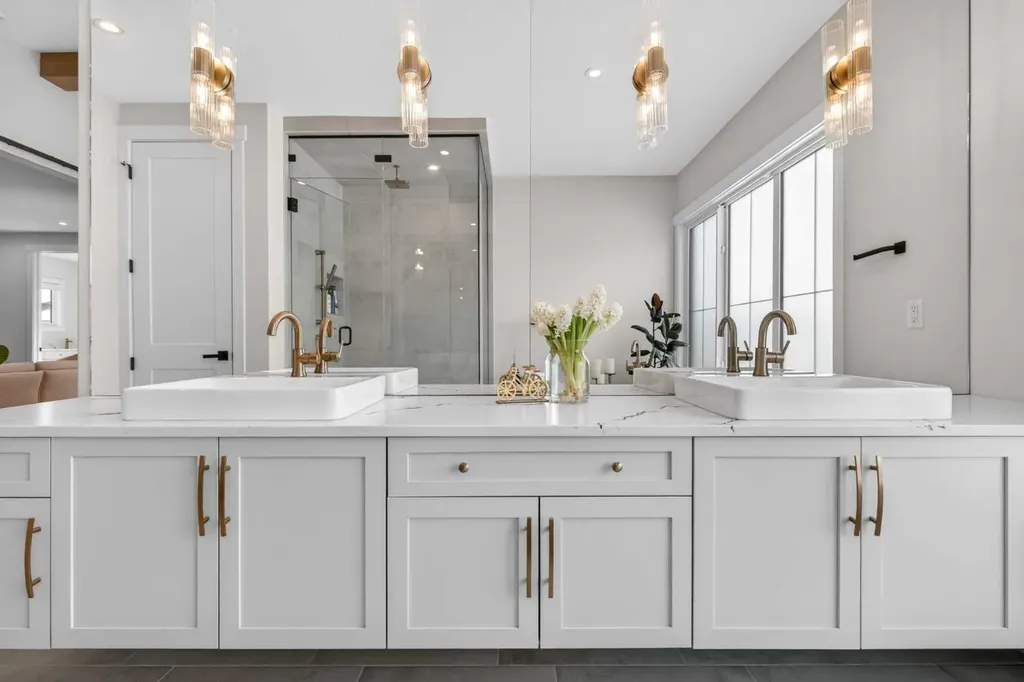 20320 29 Avenue NW Edmonton AB T6M 0W5