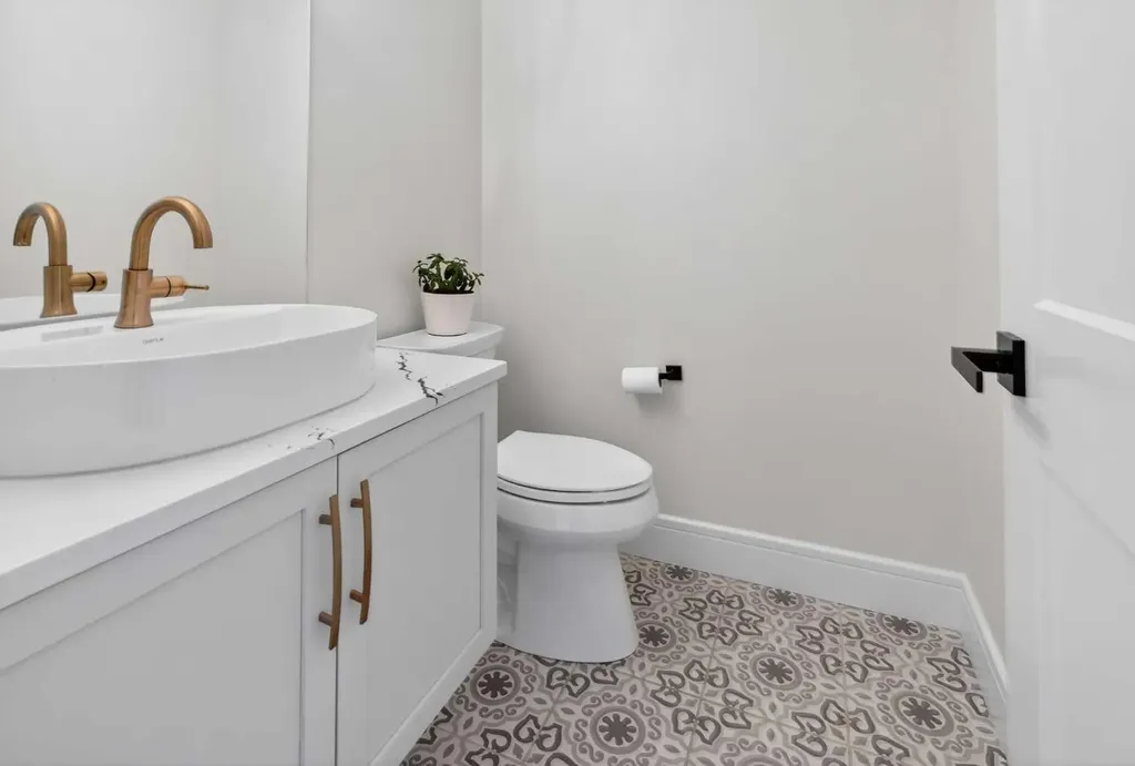 20320 29 Avenue NW Edmonton AB T6M 0W5