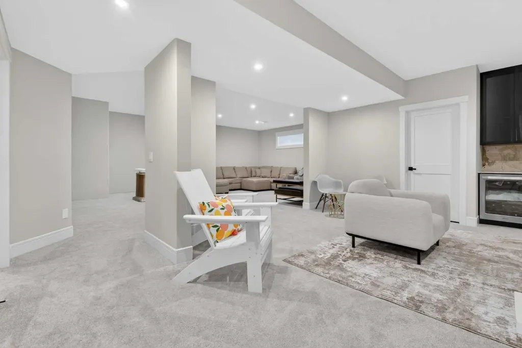 20320 29 Avenue NW Edmonton AB T6M 0W5