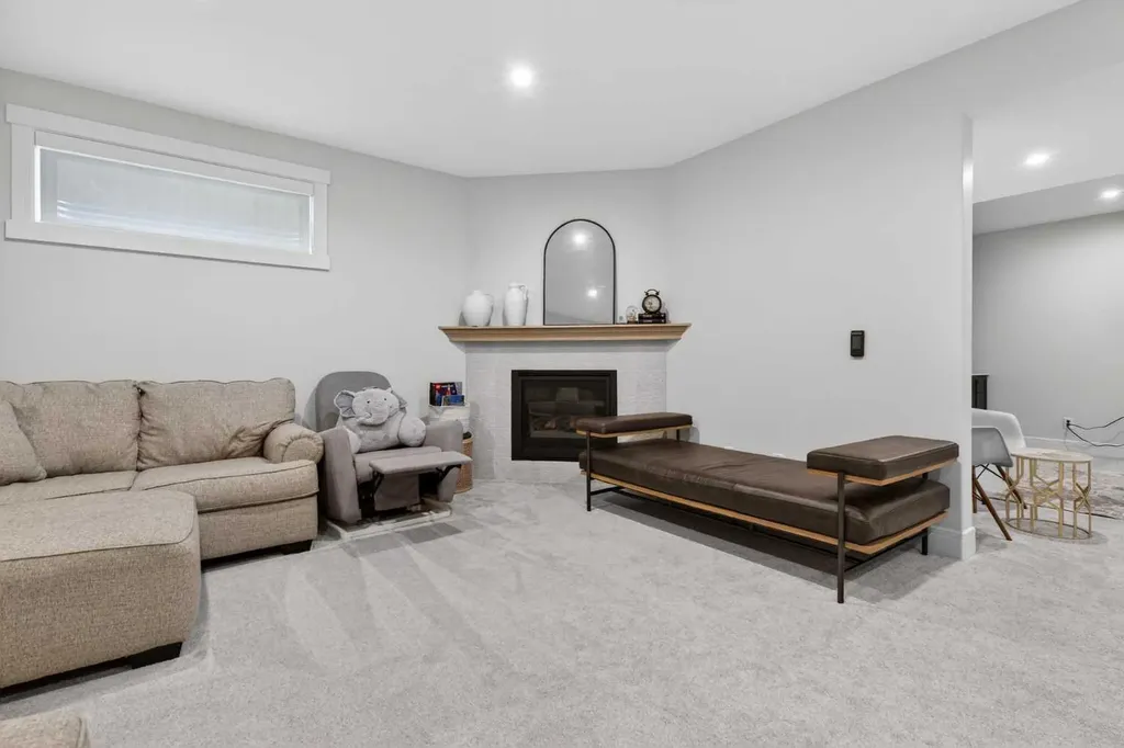 20320 29 Avenue NW Edmonton AB T6M 0W5