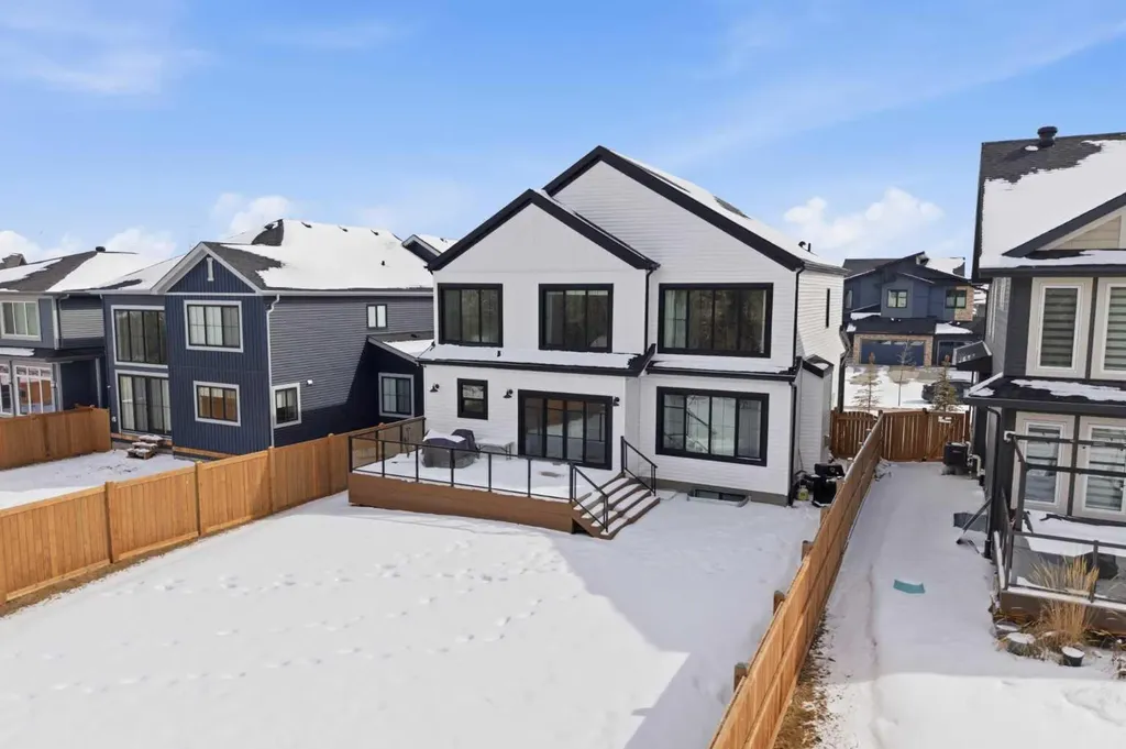 20320 29 Avenue NW Edmonton AB T6M 0W5