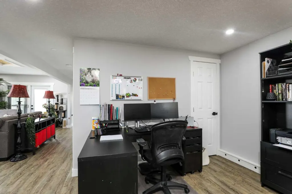 1410 43 Street S Lethbridge AB T1K 3S5