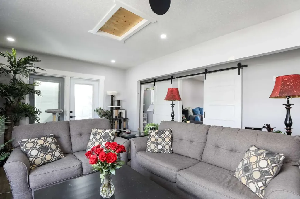 1410 43 Street S Lethbridge AB T1K 3S5