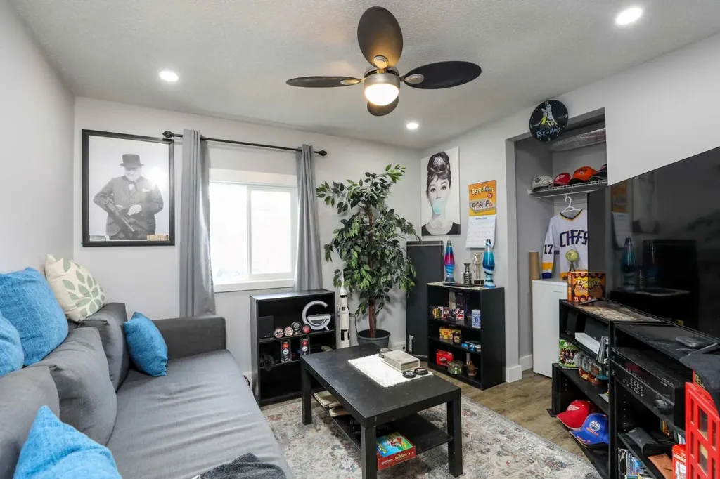 1410 43 Street S Lethbridge AB T1K 3S5