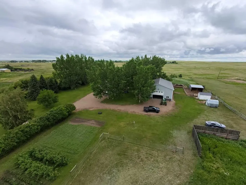 181043 Highway 550 Rural Newell County Of AB T0J 0B0