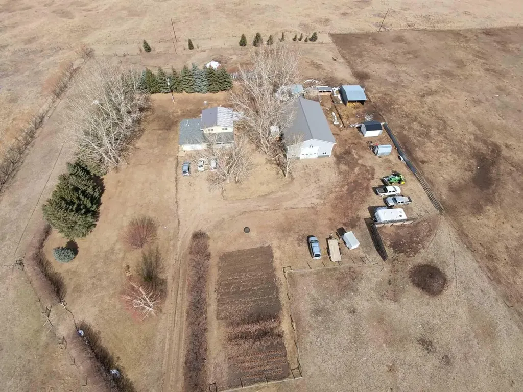 181043 Highway 550 Rural Newell County Of AB T0J 0B0