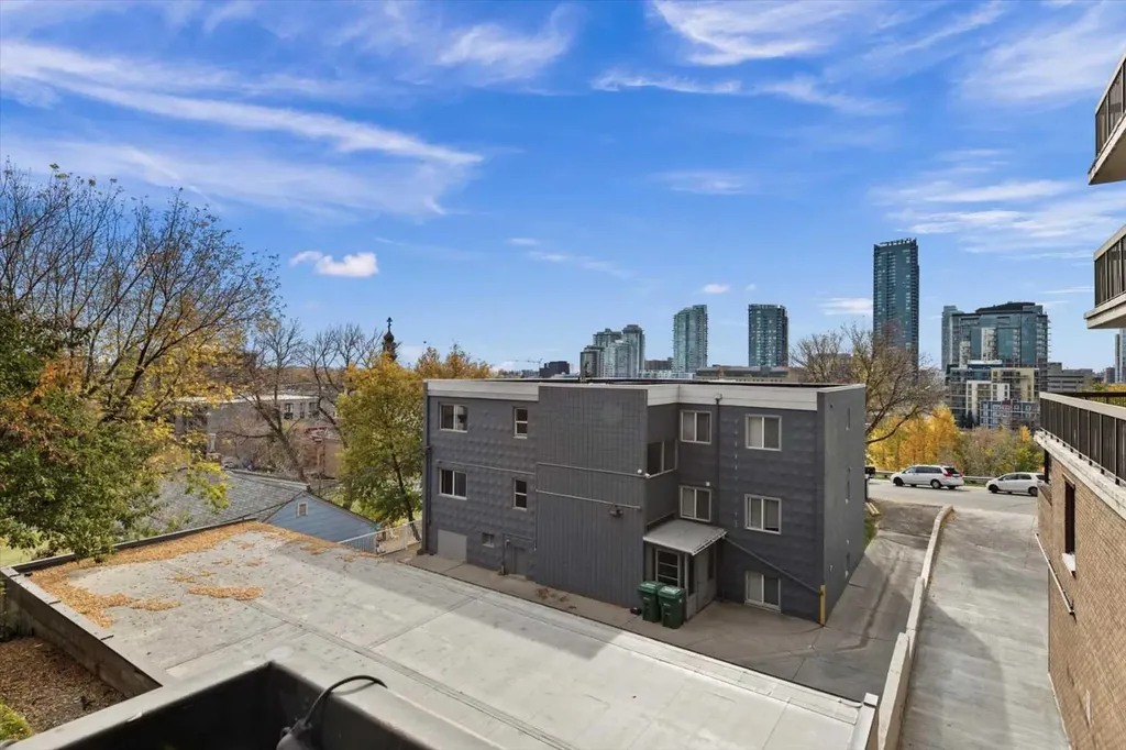 320 Meredith Road NE Calgary AB T2E 5A6