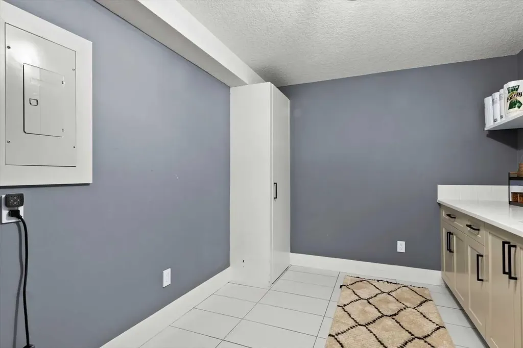 320 Meredith Road NE Calgary AB T2E 5A6