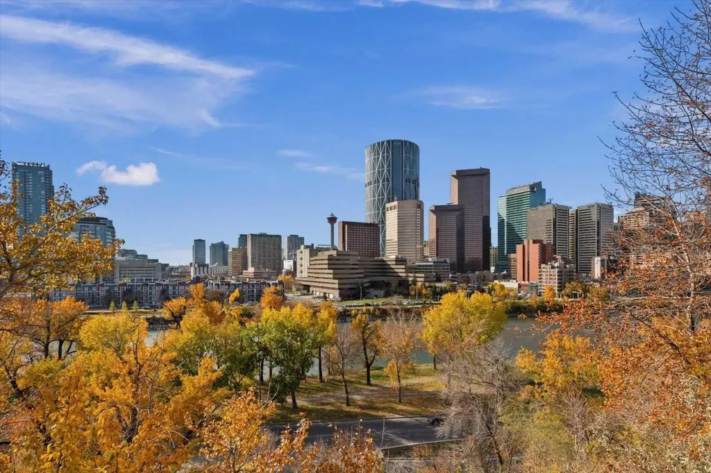 320 Meredith Road NE Calgary AB T2E 5A6