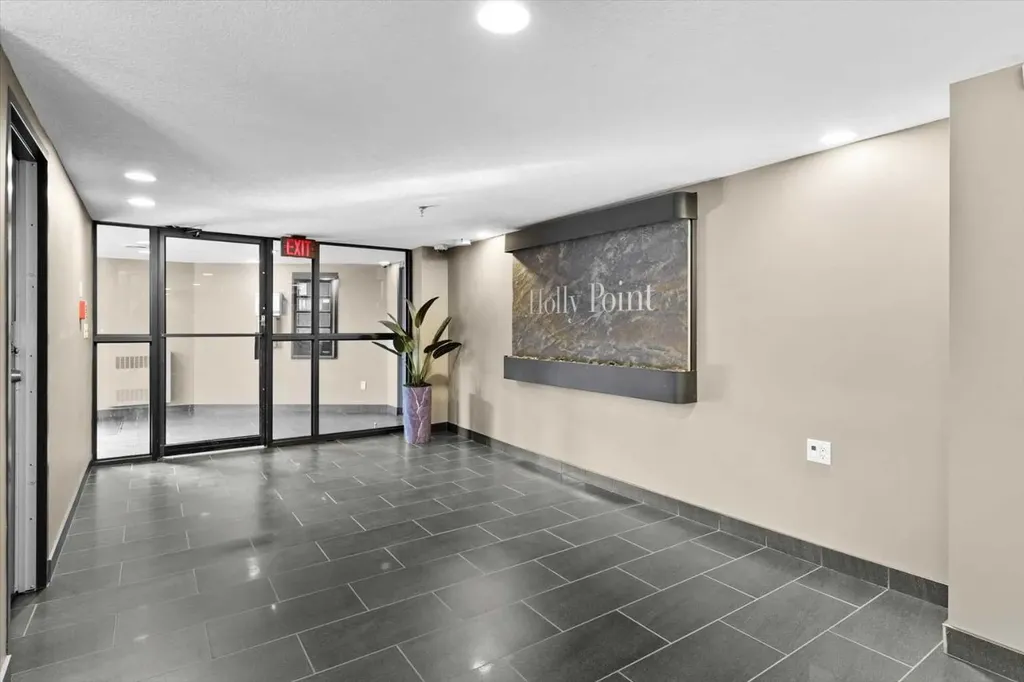 320 Meredith Road NE Calgary AB T2E 5A6