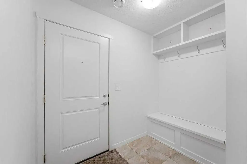 148 Legacy Point SE Calgary AB T2X 3Z3