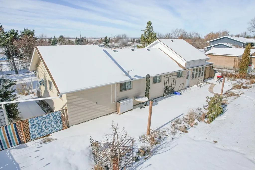 5223 Newsom Boulevard Bashaw AB T0B 0H0