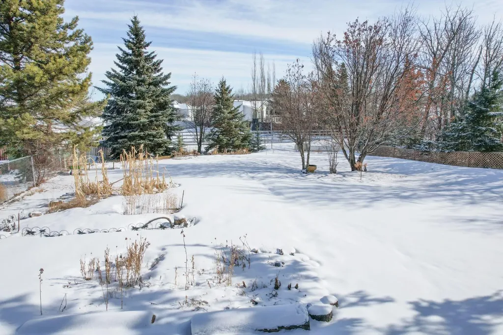 5223 Newsom Boulevard Bashaw AB T0B 0H0