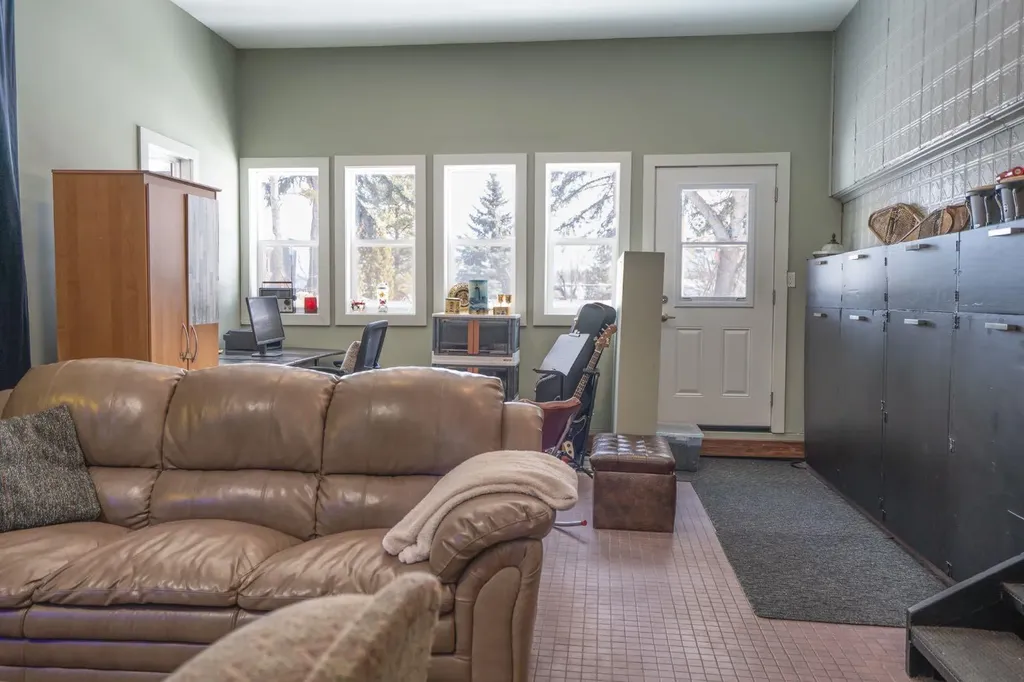 5223 Newsom Boulevard Bashaw AB T0B 0H0