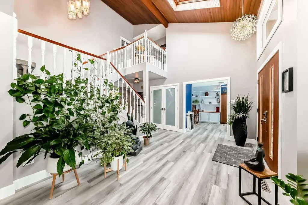 2002 Pump Hill Way SW Calgary AB T2V 4M4