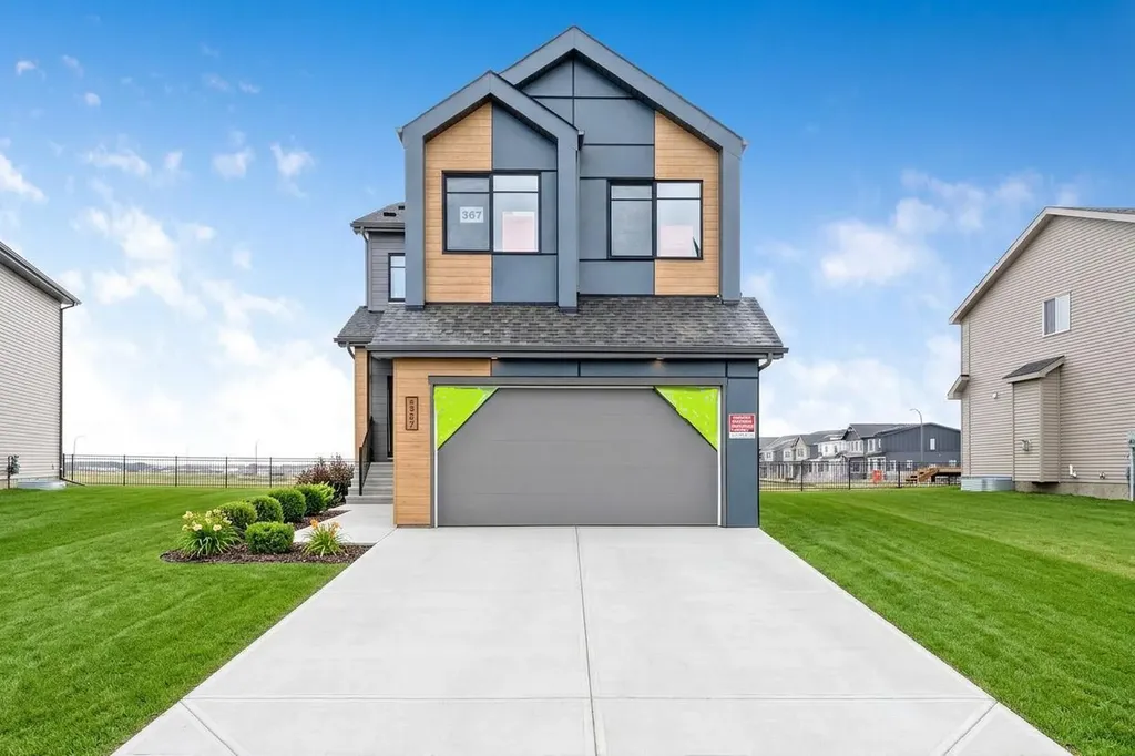 367 Heartwood Gardens SE Calgary AB T3M 2K1