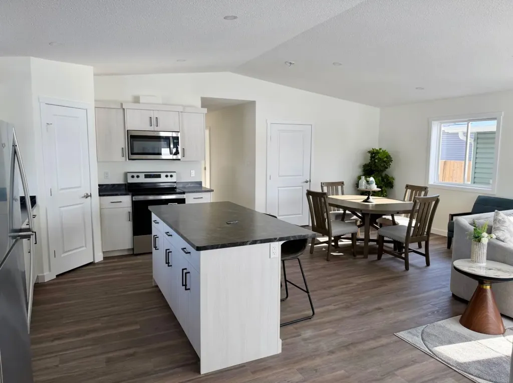 1232 5 Avenue SW Slave Lake AB T0G2A4