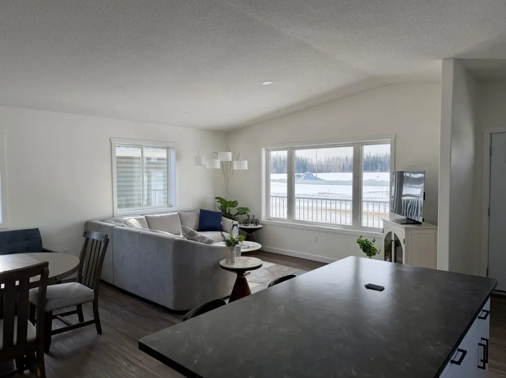 1232 5 Avenue SW Slave Lake AB T0G2A4