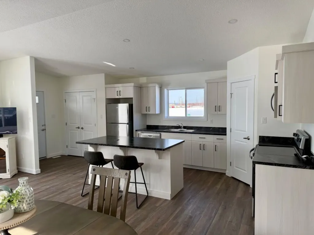 1232 5 Avenue SW Slave Lake AB T0G2A4