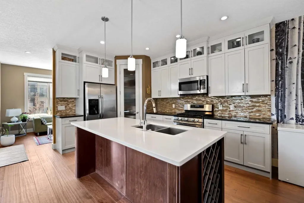 4410 17 Avenue NW Calgary AB T3B 0N8