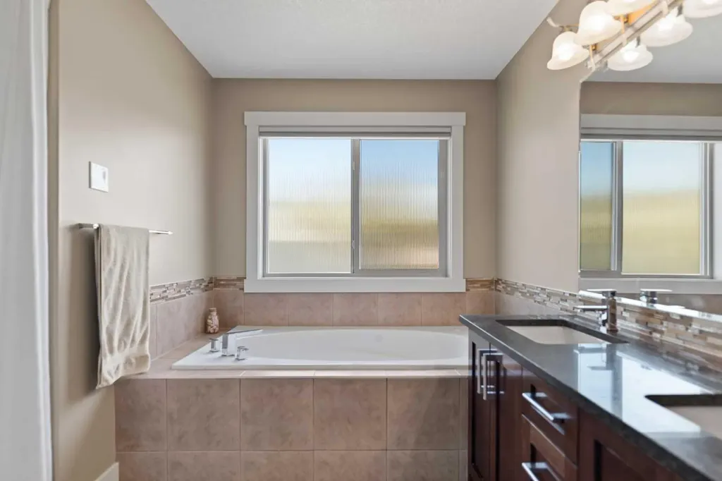 4410 17 Avenue NW Calgary AB T3B 0N8