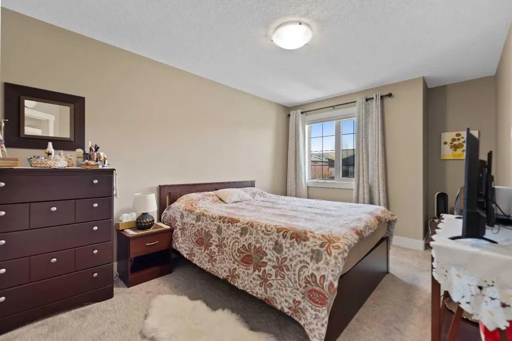 4410 17 Avenue NW Calgary AB T3B 0N8