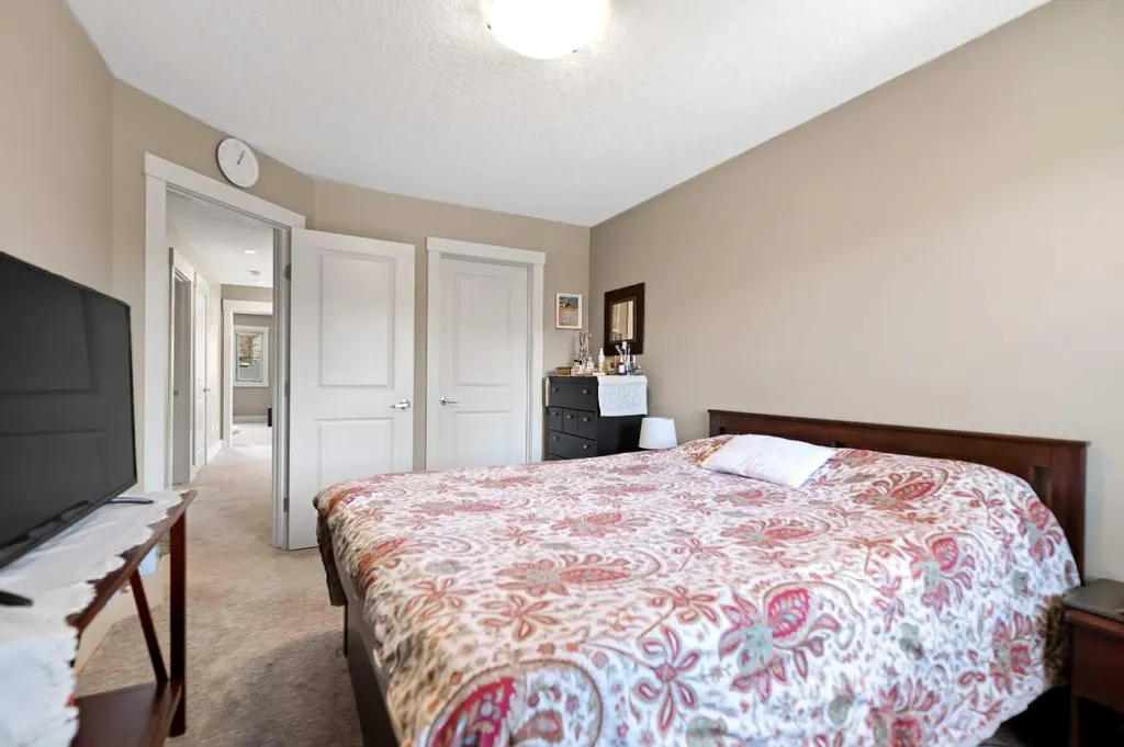 4410 17 Avenue NW Calgary AB T3B 0N8