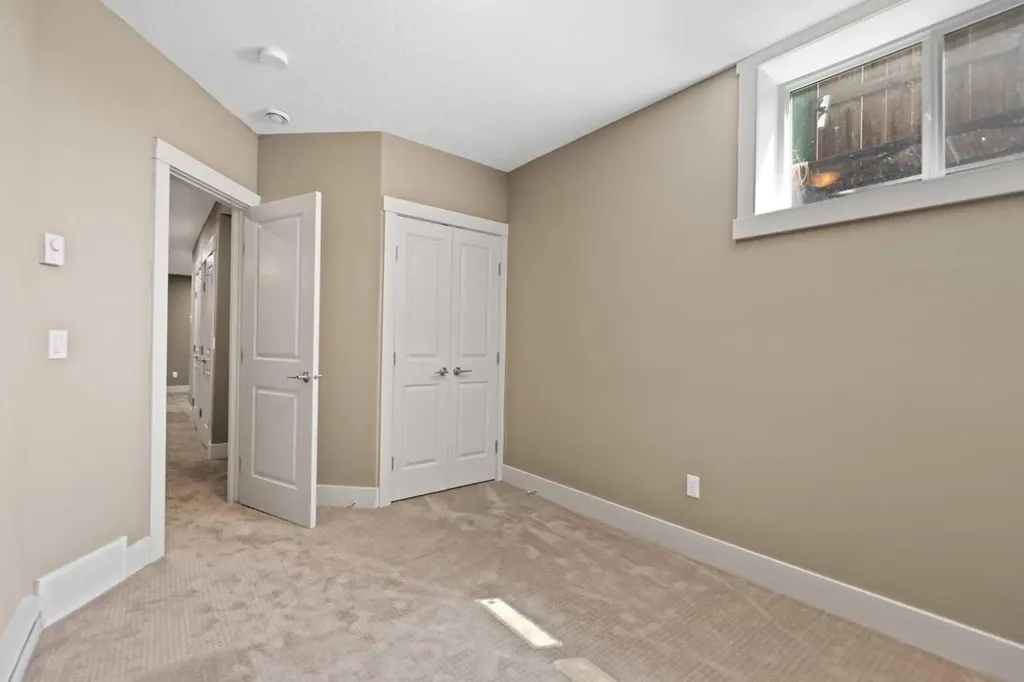 4410 17 Avenue NW Calgary AB T3B 0N8