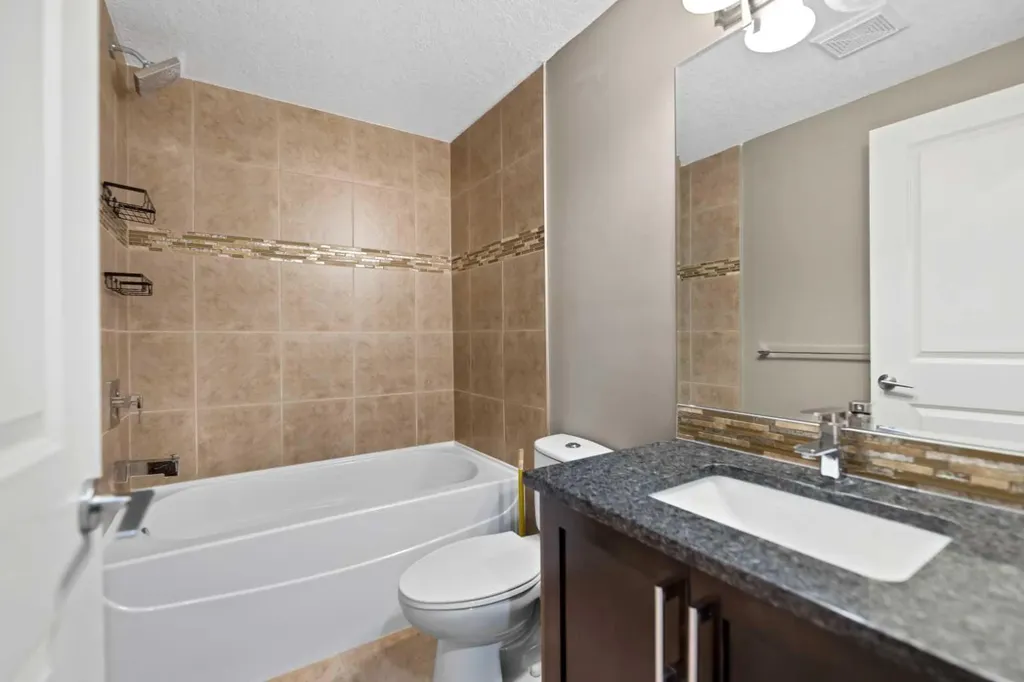 4410 17 Avenue NW Calgary AB T3B 0N8