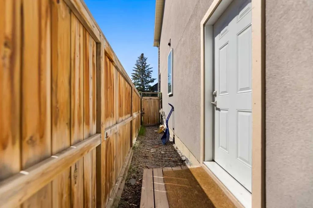 4410 17 Avenue NW Calgary AB T3B 0N8