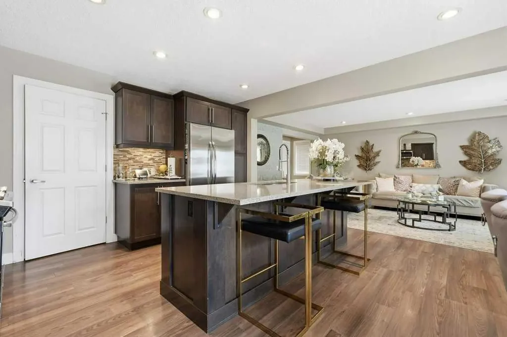 148 Viewpointe Terrace Chestermere AB T1X 0P9
