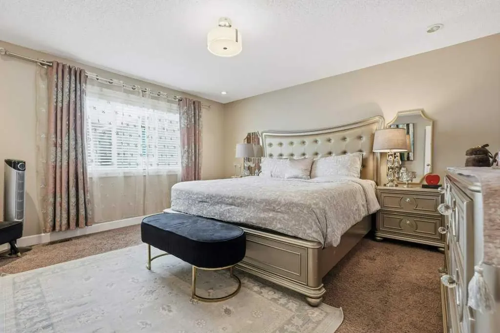 148 Viewpointe Terrace Chestermere AB T1X 0P9