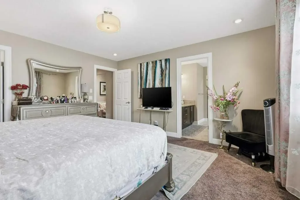 148 Viewpointe Terrace Chestermere AB T1X 0P9