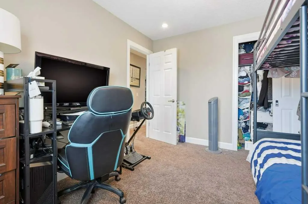 148 Viewpointe Terrace Chestermere AB T1X 0P9