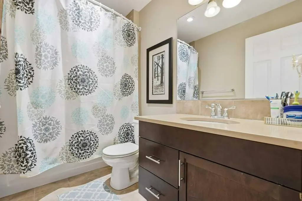 148 Viewpointe Terrace Chestermere AB T1X 0P9