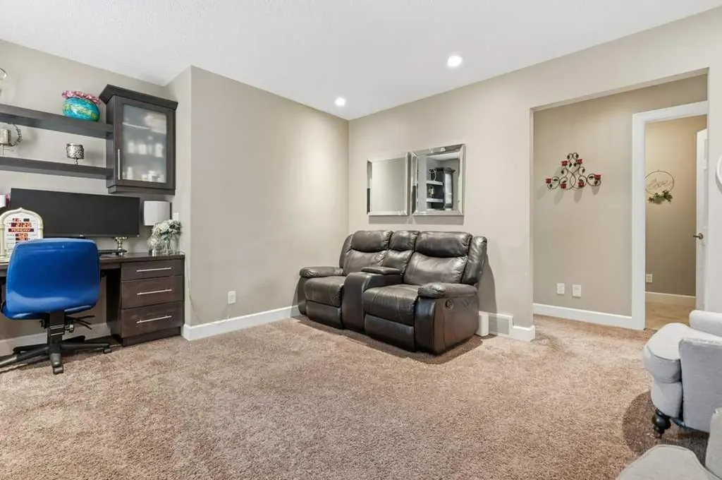 148 Viewpointe Terrace Chestermere AB T1X 0P9