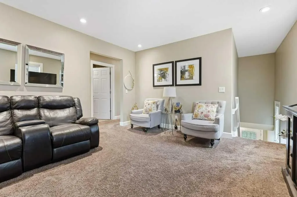 148 Viewpointe Terrace Chestermere AB T1X 0P9