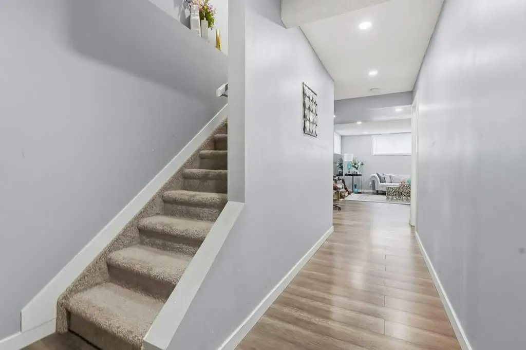 148 Viewpointe Terrace Chestermere AB T1X 0P9