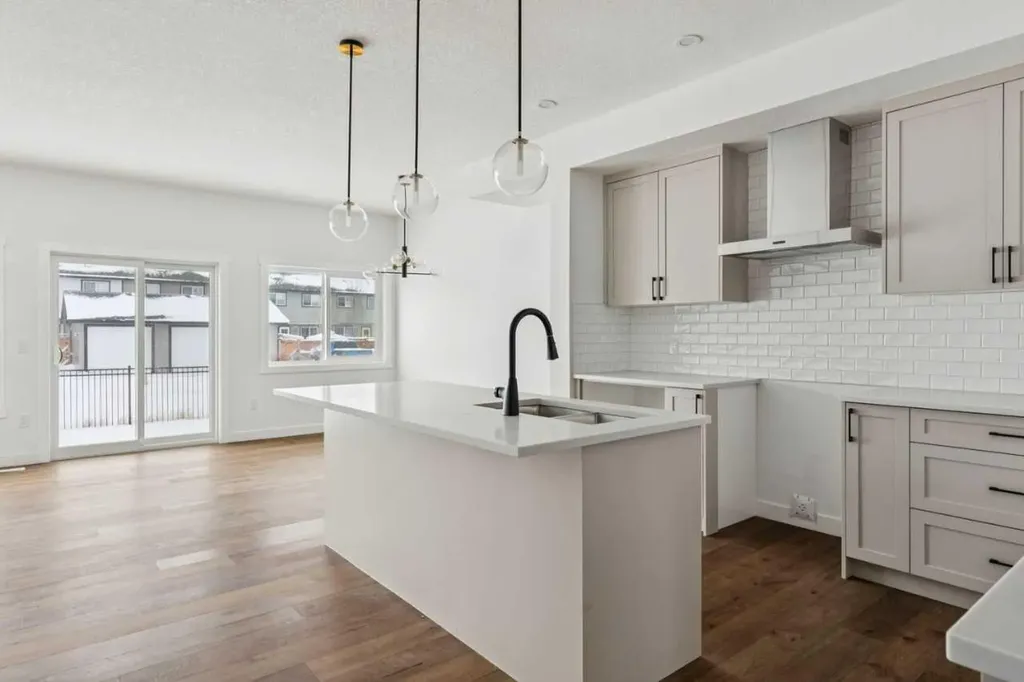 27 Linden Place Rural Red Deer County AB T4E 3C4