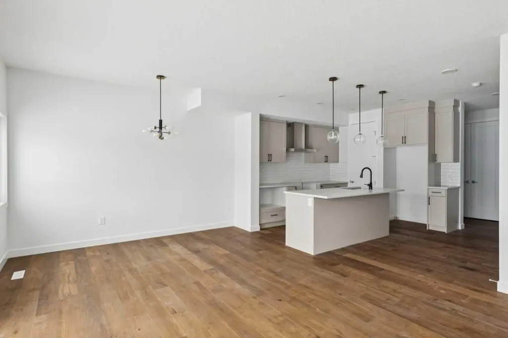 27 Linden Place Rural Red Deer County AB T4E 3C4