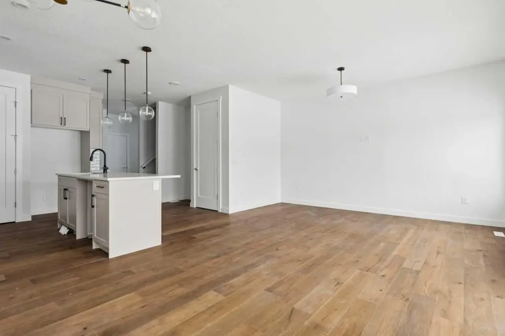 27 Linden Place Rural Red Deer County AB T4E 3C4